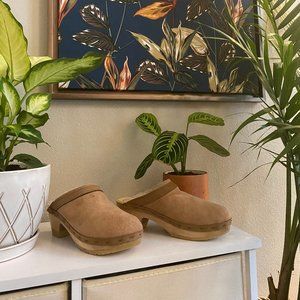 NWOT No.6 Dakota Shearling Clog on Mid Heel in Fawn Suede and Bone